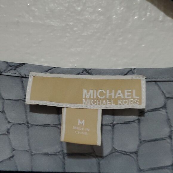 MichaelāKorsāBlouseāSizeāM - Picture 3 of 5
